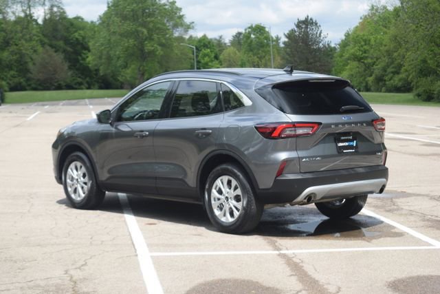 Used 2023 Ford Escape Active w/ Tech Pack #2 AWD/4WD image 24