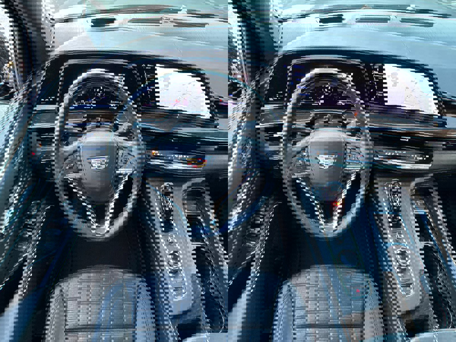 Certified 2024 Cadillac Escalade ESV Sport Platinum w/ LPO, ONYX Package AWD/4WD image 25