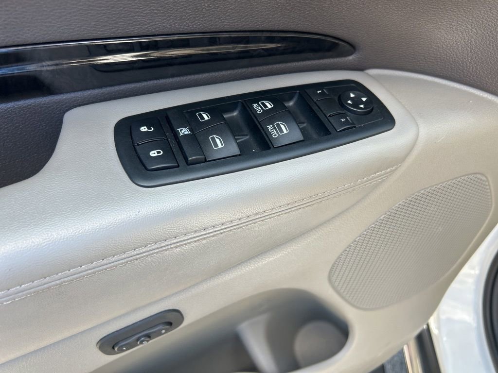 Used 2013 Dodge Durango Crew w/ Trailer Tow Group IV image 37