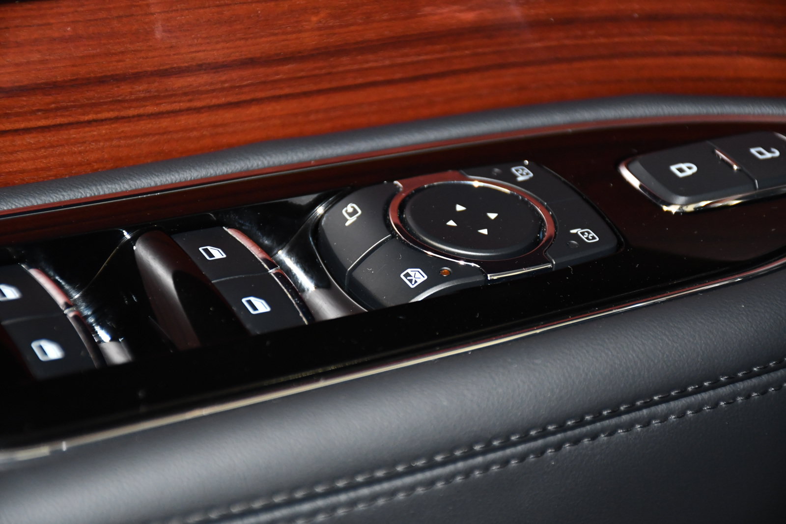 Used 2023 Lincoln Navigator L Reserve AWD/4WD image 38
