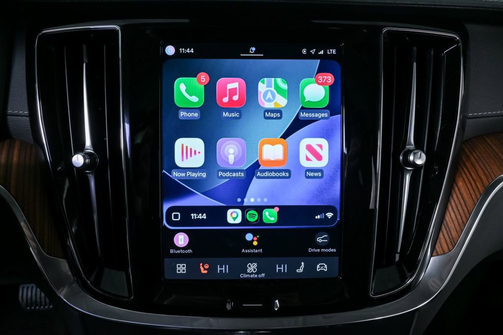 Certified 2025 Volvo S60 T8 Ultra image 18