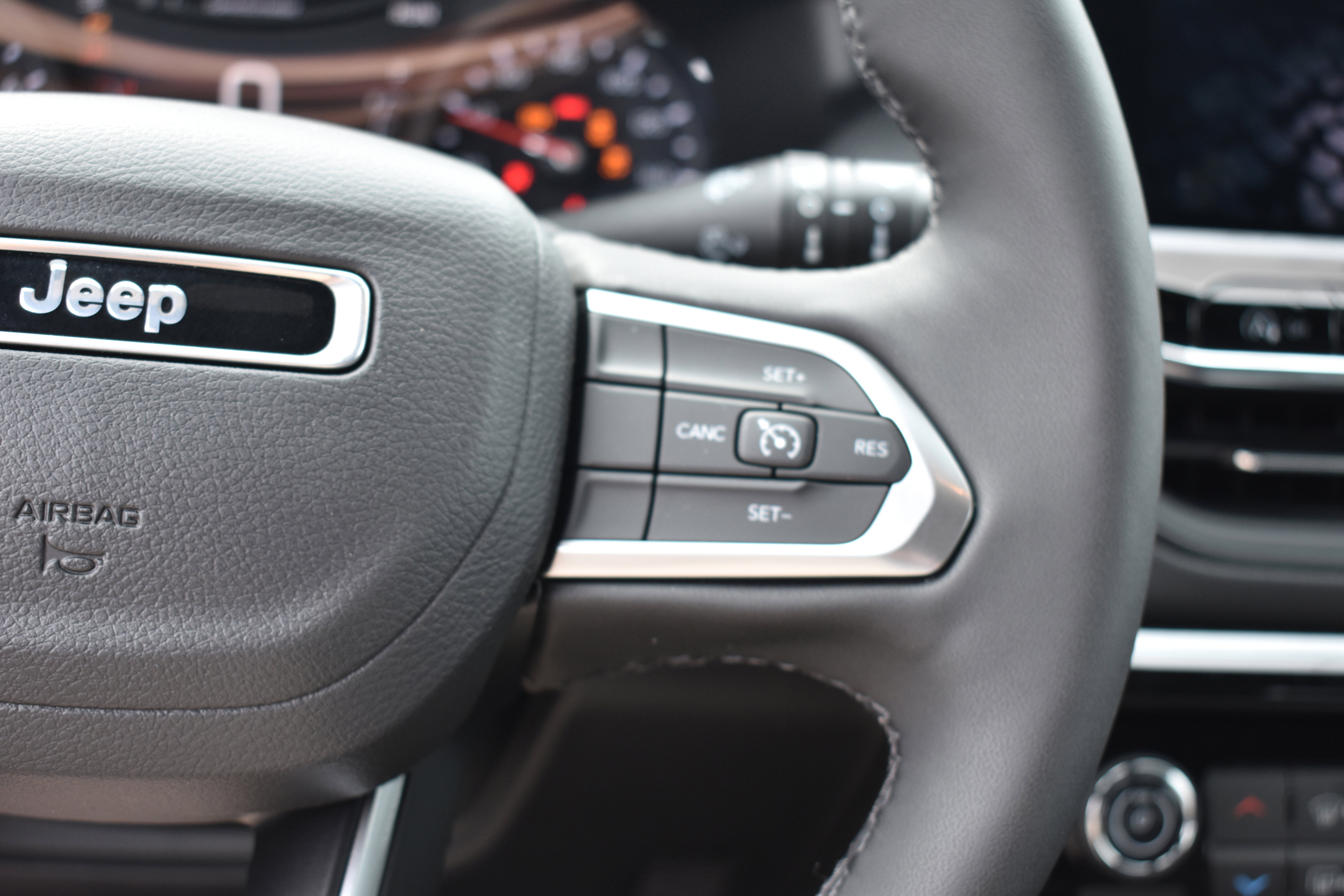 New 2025 Jeep Compass Latitude w/ Altitude Special Edition image 14