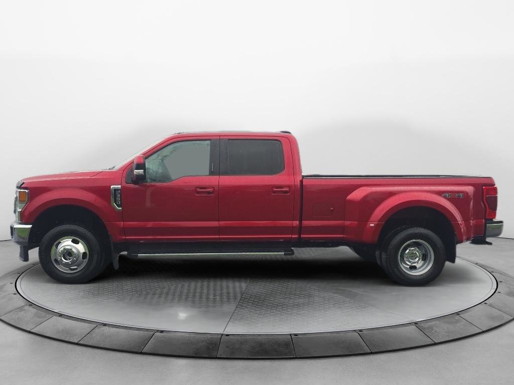 Certified 2022 Ford F350 Lariat w/ Lariat Value Package image 3