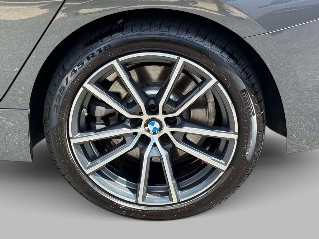 Used 2022 BMW 330i xDrive Sedan w/ Premium Package 2 AWD/4WD image 13