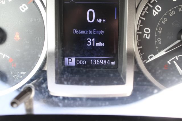 Used 2016 Toyota Tacoma SR5 w/ SR5 Appearance Package (SN) RWD image 65