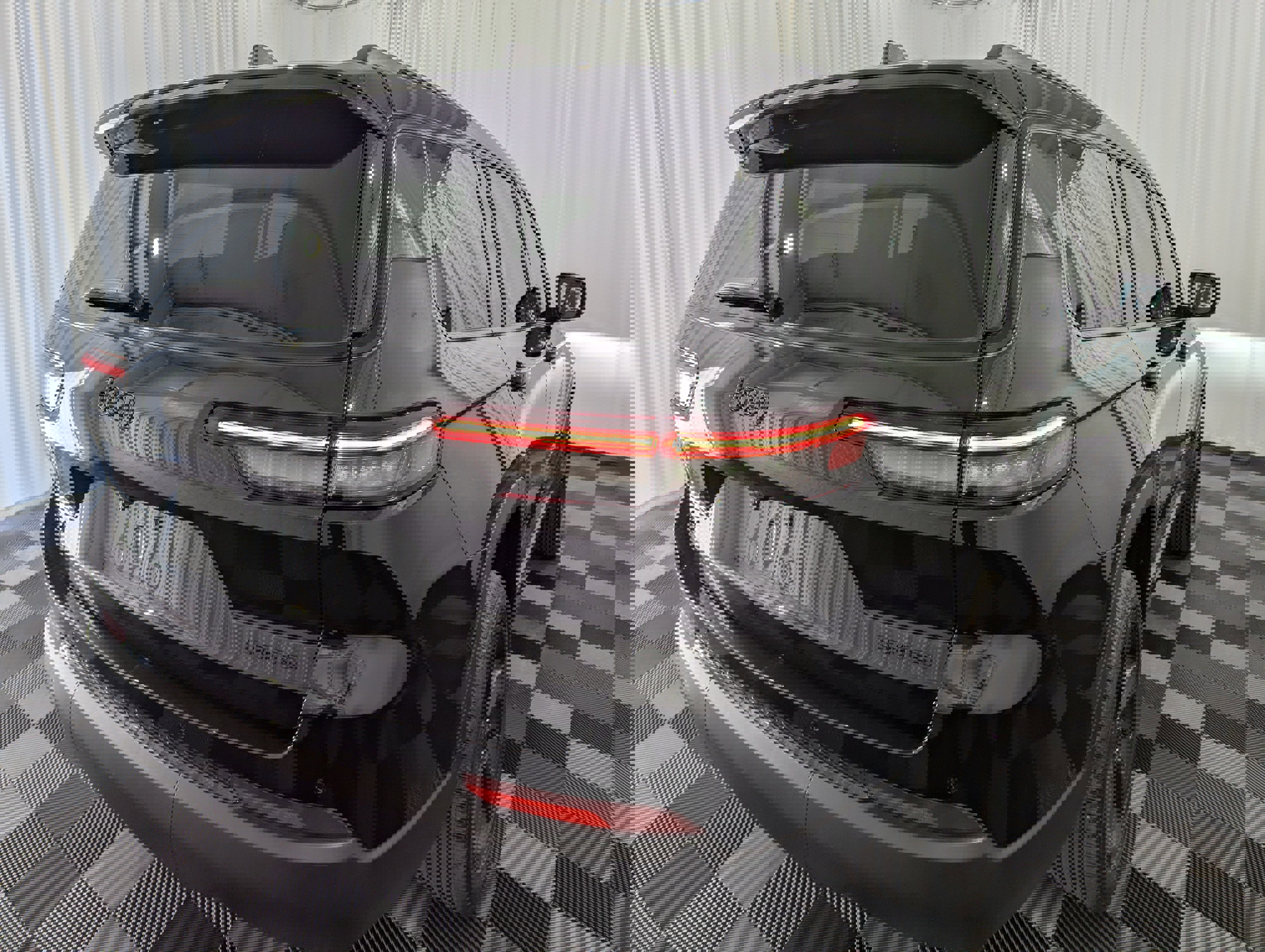 Used 2025 Jeep Grand Cherokee L Limited w/ Black Appearance Package image 6