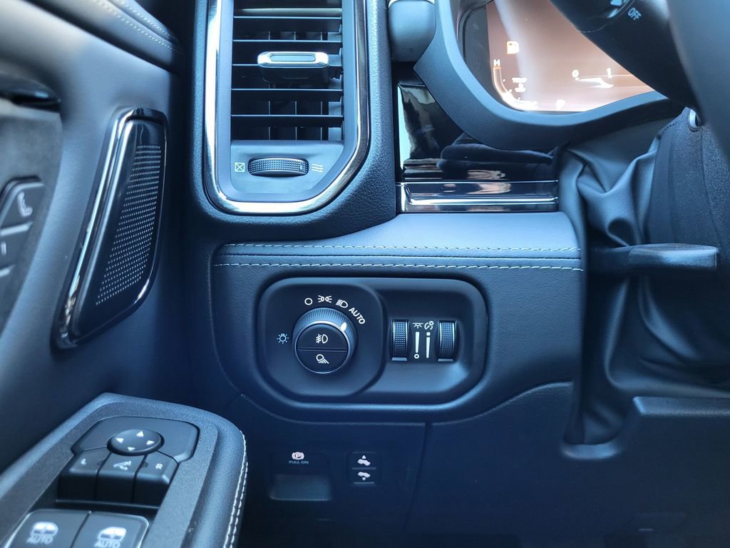 New 2026 RAM 1500 Limited w/ Off Road Group image 30