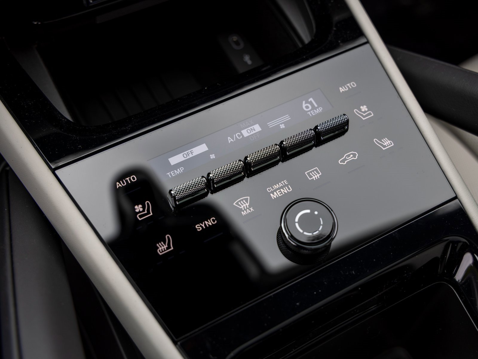 New 2026 Porsche Cayenne Coupe image 33