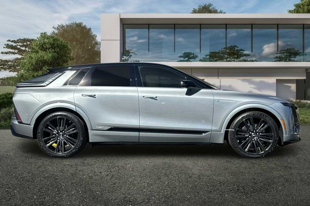 New 2026 Cadillac Lyriq V image 3