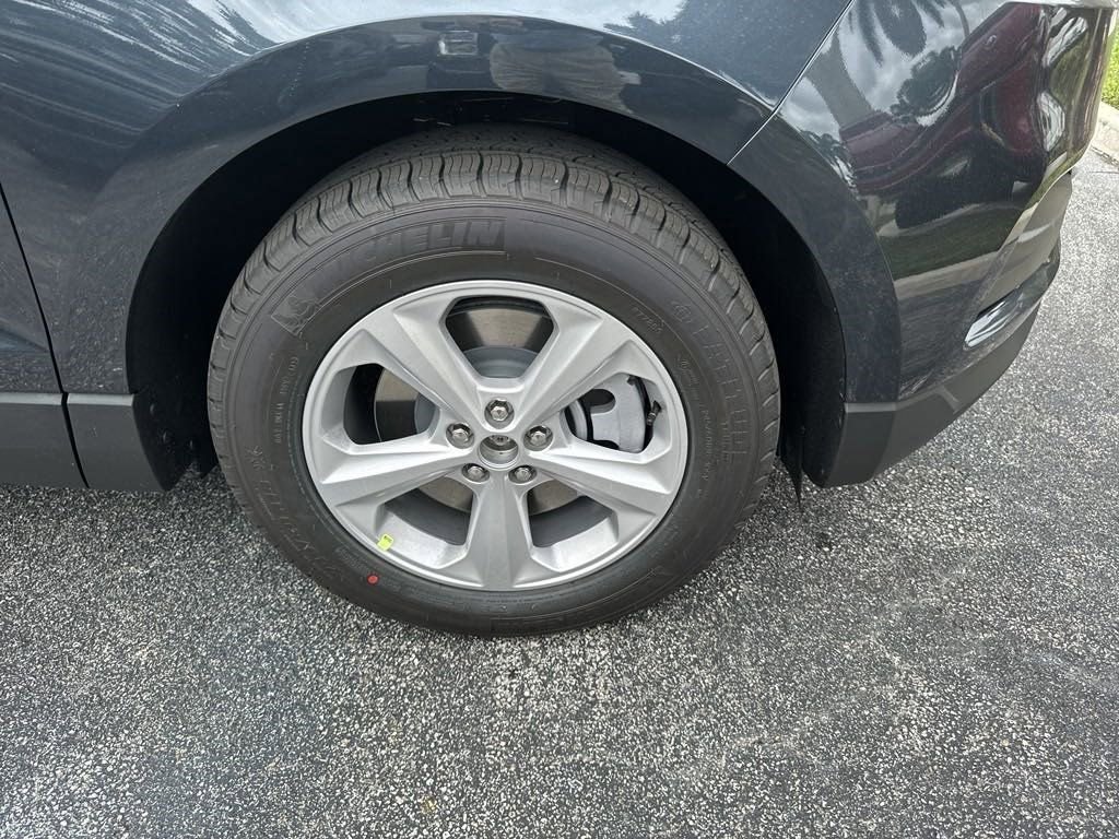 New 2024 Ford Edge SE image 11