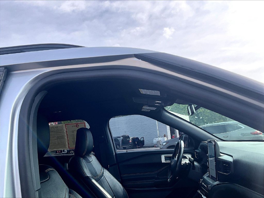 Used 2020 Ford Explorer ST w/ ST Street Pack AWD/4WD image 23