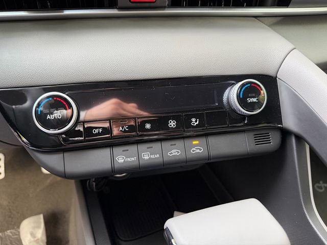 New 2026 Hyundai Elantra Sport FWD image 8