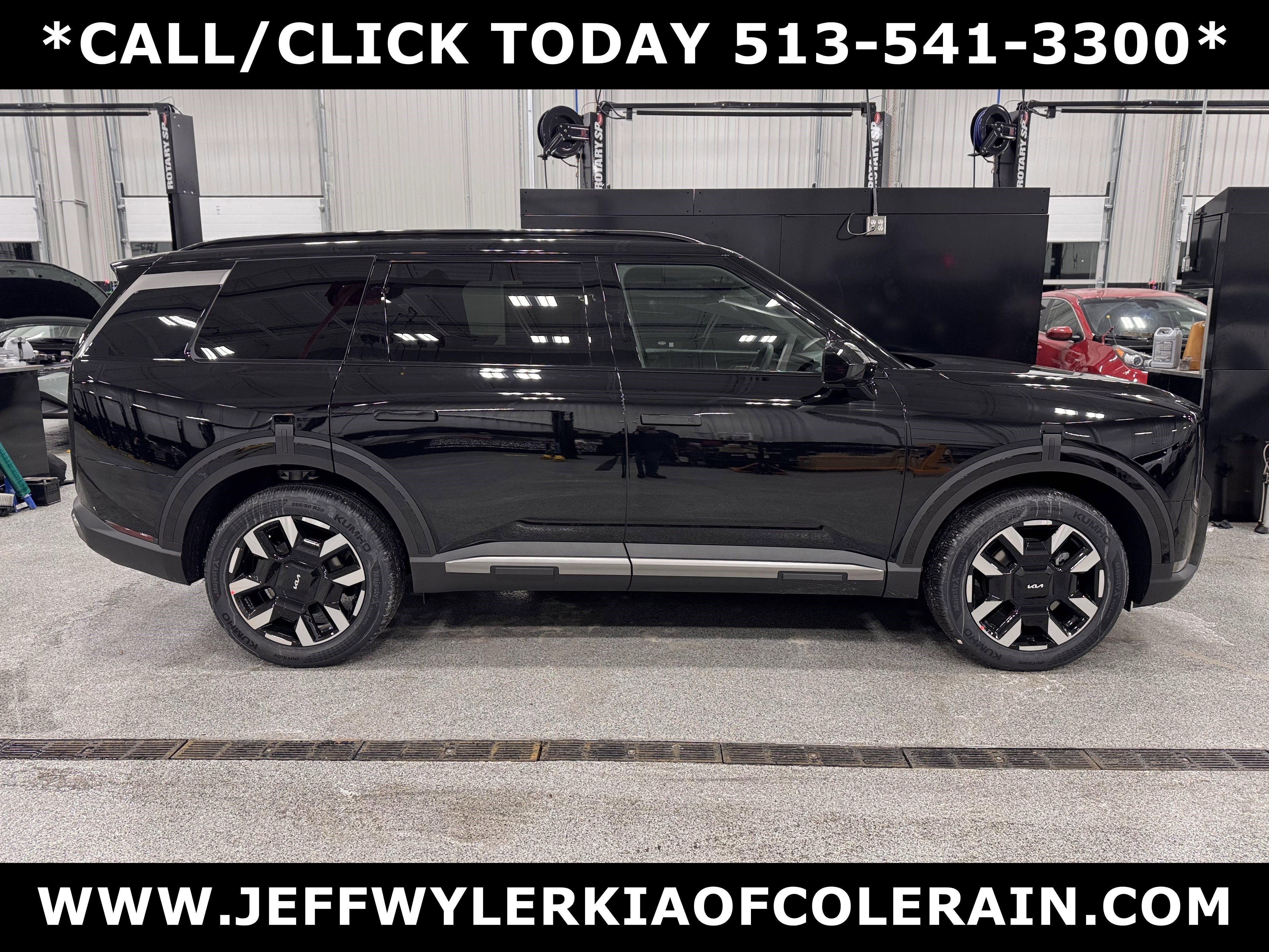 New 2027 Kia Telluride S image 2