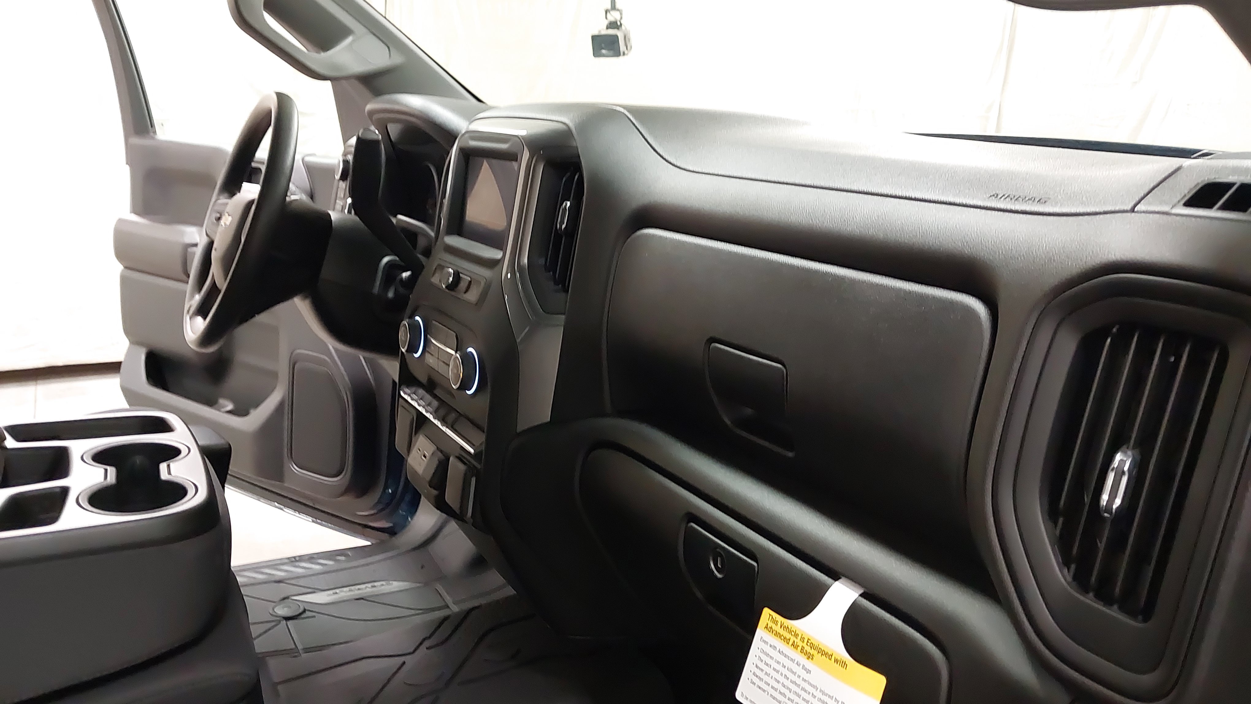 Used 2024 Chevrolet Silverado 1500 Custom AWD/4WD image 29