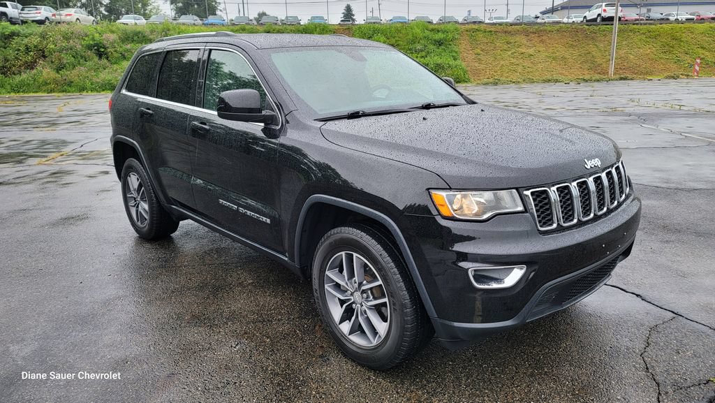 Used 2018 Jeep Grand Cherokee Laredo AWD/4WD image 16