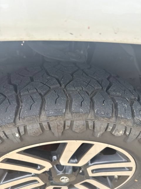 Used 2017 Toyota 4Runner Limited AWD/4WD image 15
