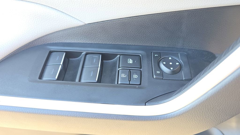 Used 2024 Toyota RAV4 XLE w/ Convenience Package AWD/4WD image 20