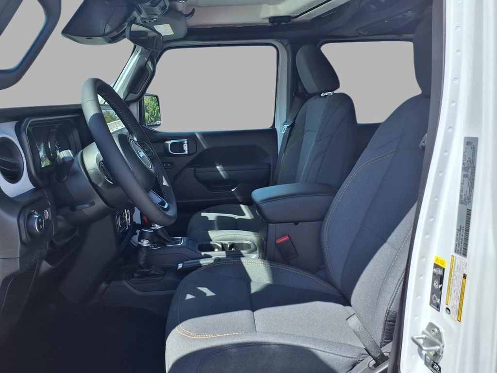 New 2026 Jeep Gladiator Sport AWD/4WD image 19