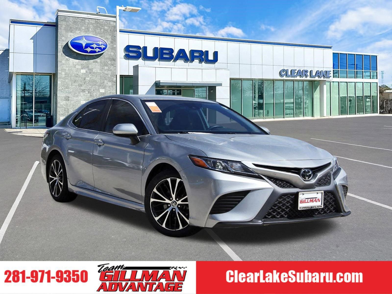 Used 2020 Toyota Camry SE image 1