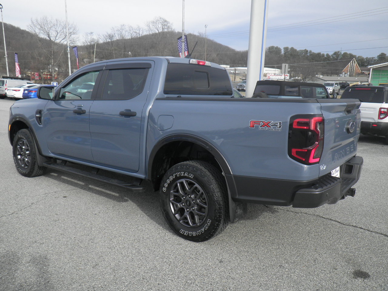 Certified 2024 Ford Ranger XLT w/ FX4 Off-Road Package image 4