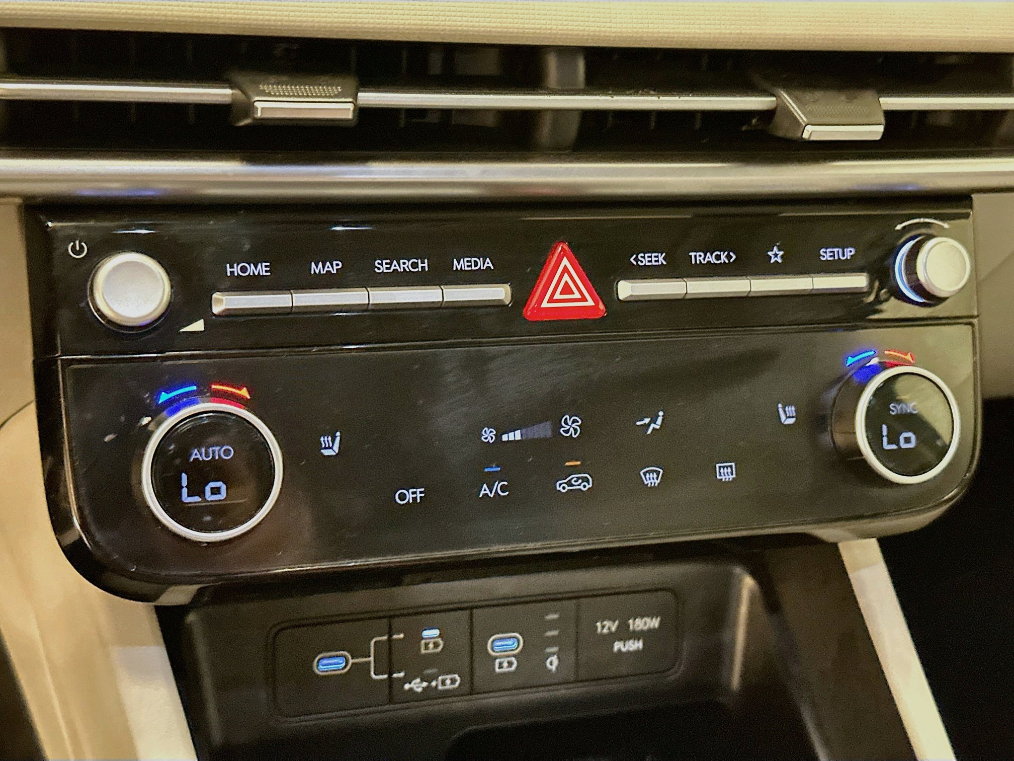 Used 2025 Hyundai Tucson SEL AWD/4WD image 24