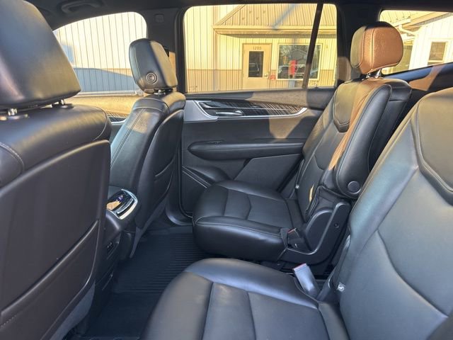 Used 2022 Cadillac XT6 Premium Luxury w/ LPO, Floor Liner Package image 5