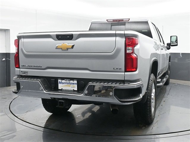 Used 2023 Chevrolet Silverado 3500 LTZ w/ LTZ Convenience Package image 14