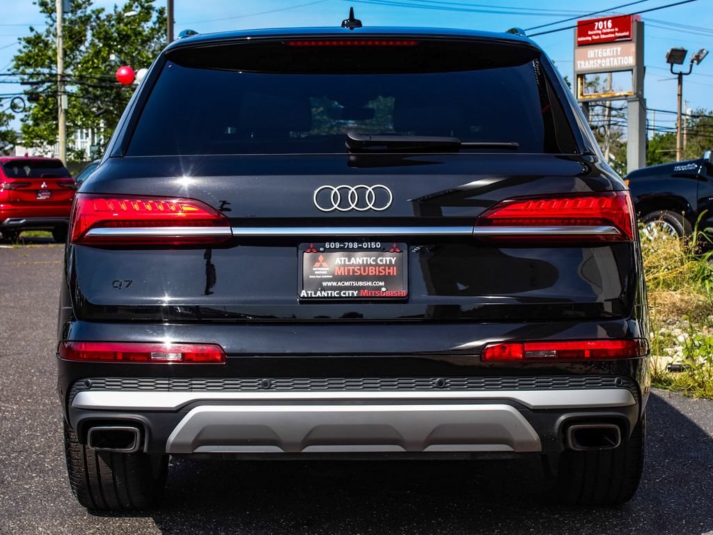Used 2025 Audi Q7 2.0T Premium w/ Convenience Package AWD/4WD image 5
