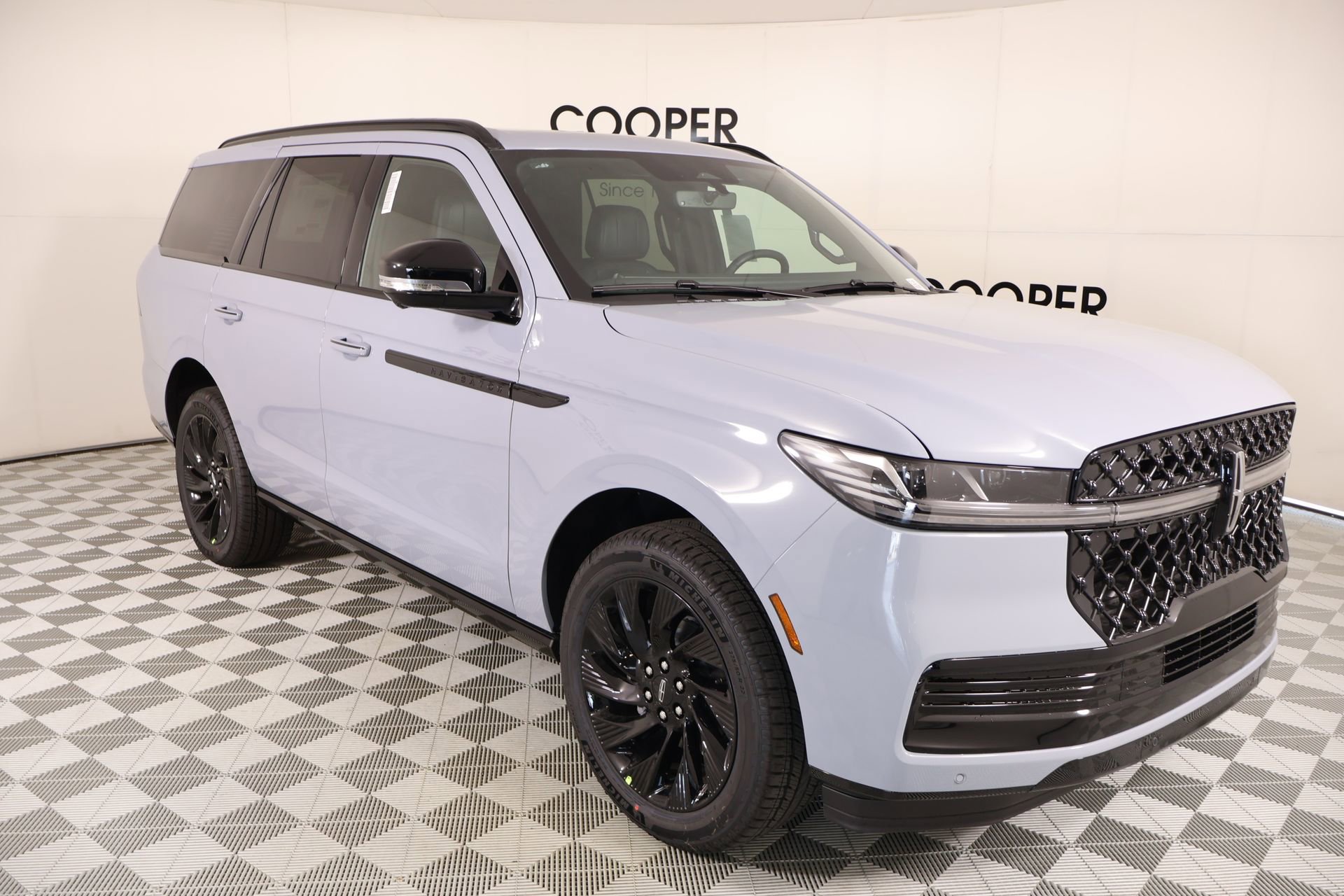 New 2026 Lincoln Navigator Reserve w/ Jet Appearance Package AWD/4WD 360° Tour