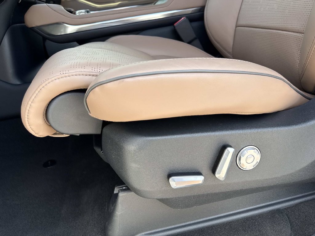 New 2026 Lincoln Navigator Black Label AWD/4WD image 22