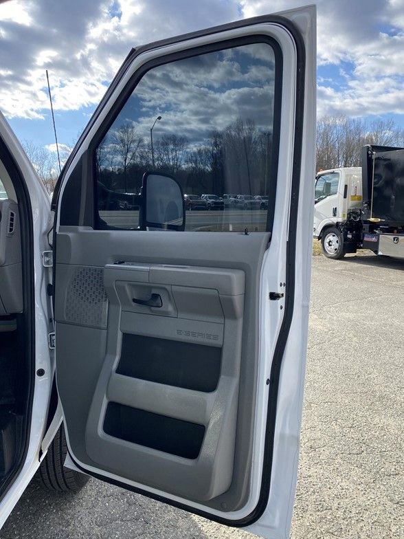 Used 2024 Ford E-350 and Econoline 350 Super Duty w/ Power Windows & Locks Group RWD image 16