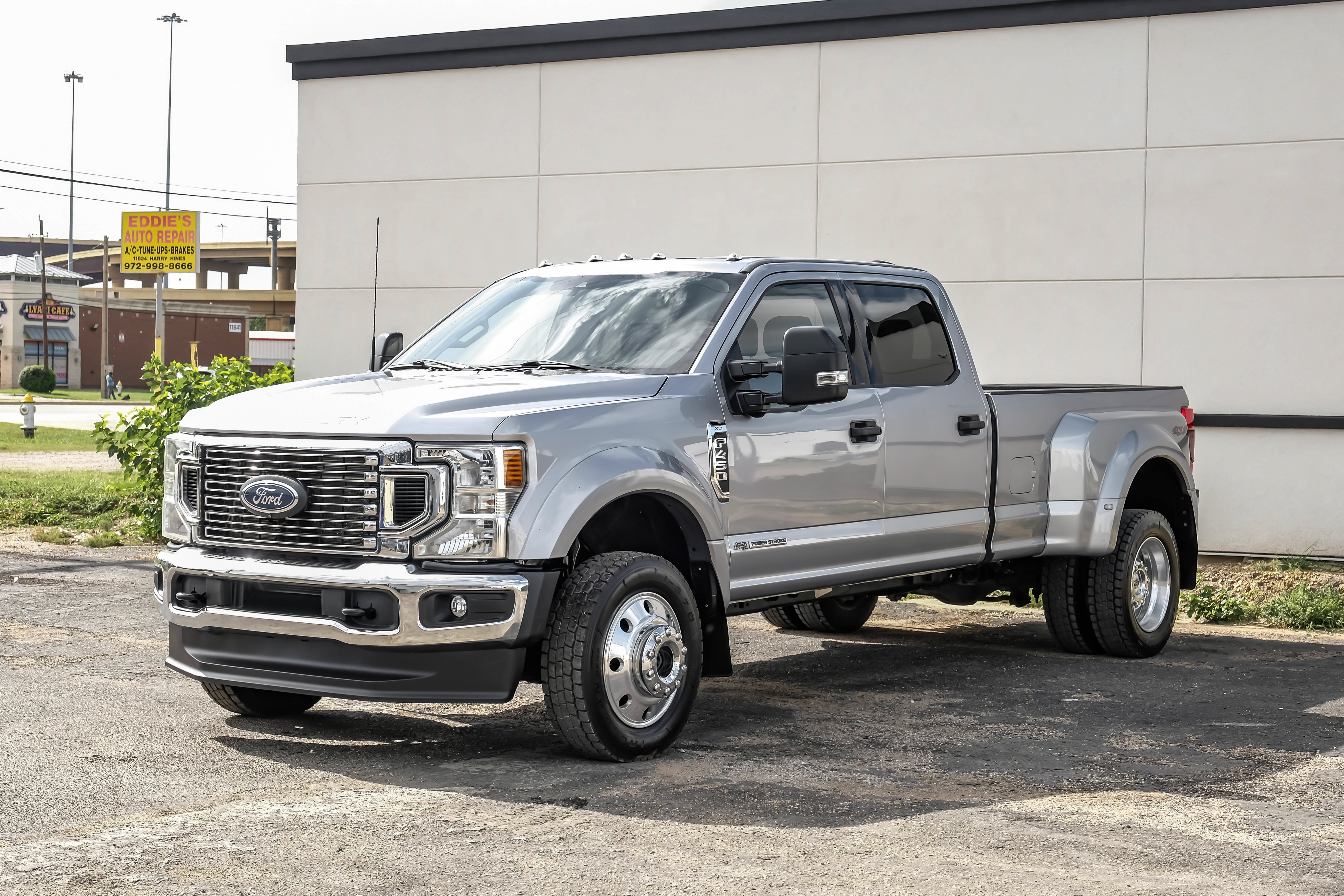 Used 2022 Ford F450 XLT w/ Camper Package AWD/4WD image 1