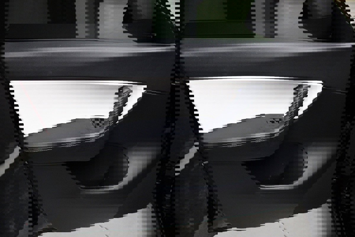 Used 2022 Tesla Model Y Performance image 24