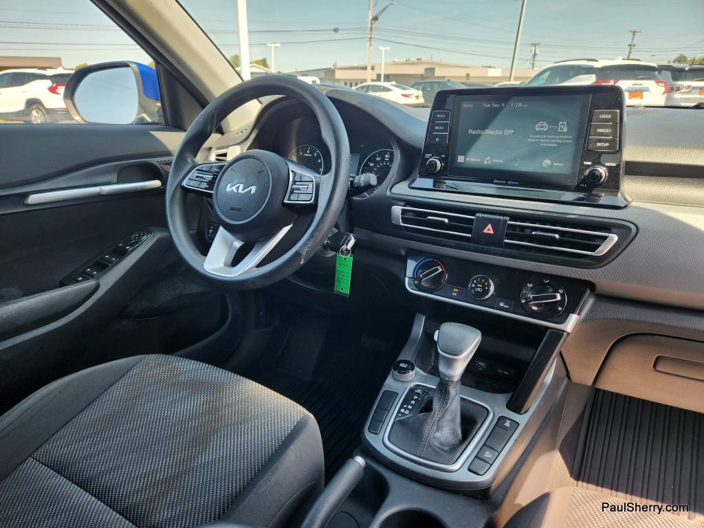 Used 2023 Kia Seltos LX AWD/4WD image 30