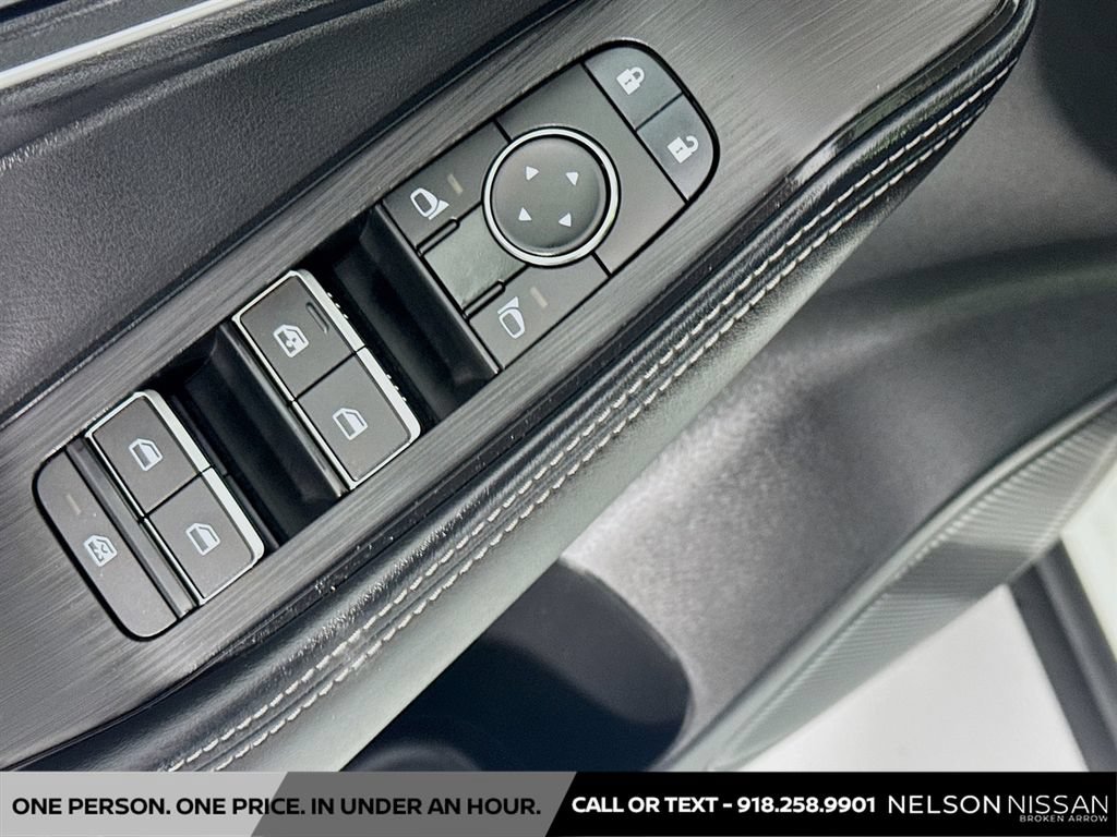 Certified 2026 Nissan Rogue Platinum w/ Tech Package AWD/4WD image 18