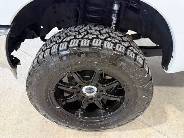 Used 2015 Ford F250 XLT w/ FX4 Off-Road Package AWD/4WD image 14