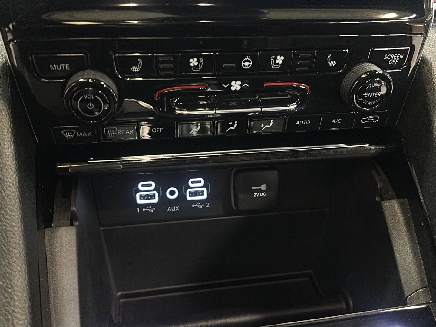 Used 2023 Jeep Grand Cherokee Summit AWD/4WD image 24