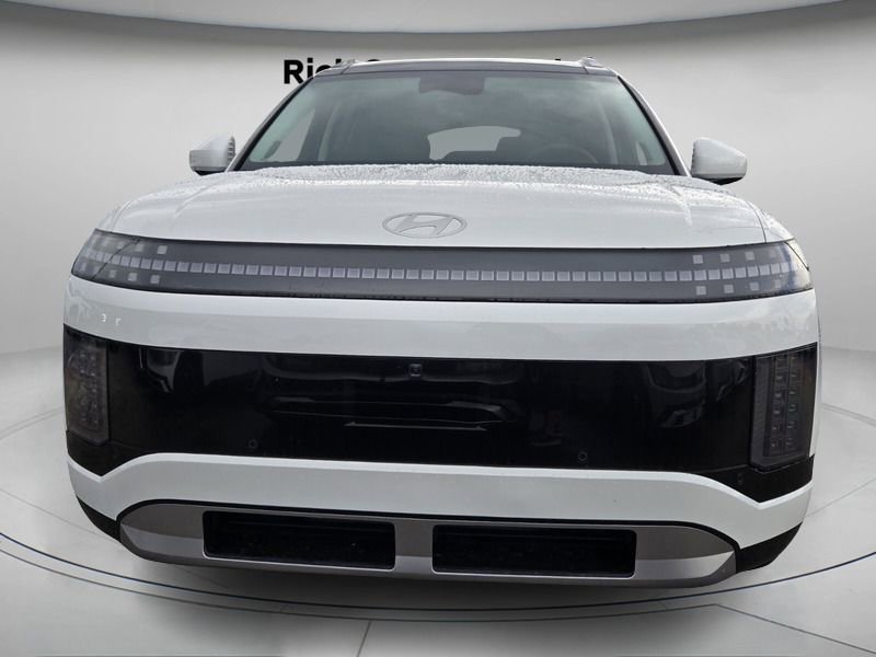 New 2026 Hyundai Ioniq 9 Limited image 2