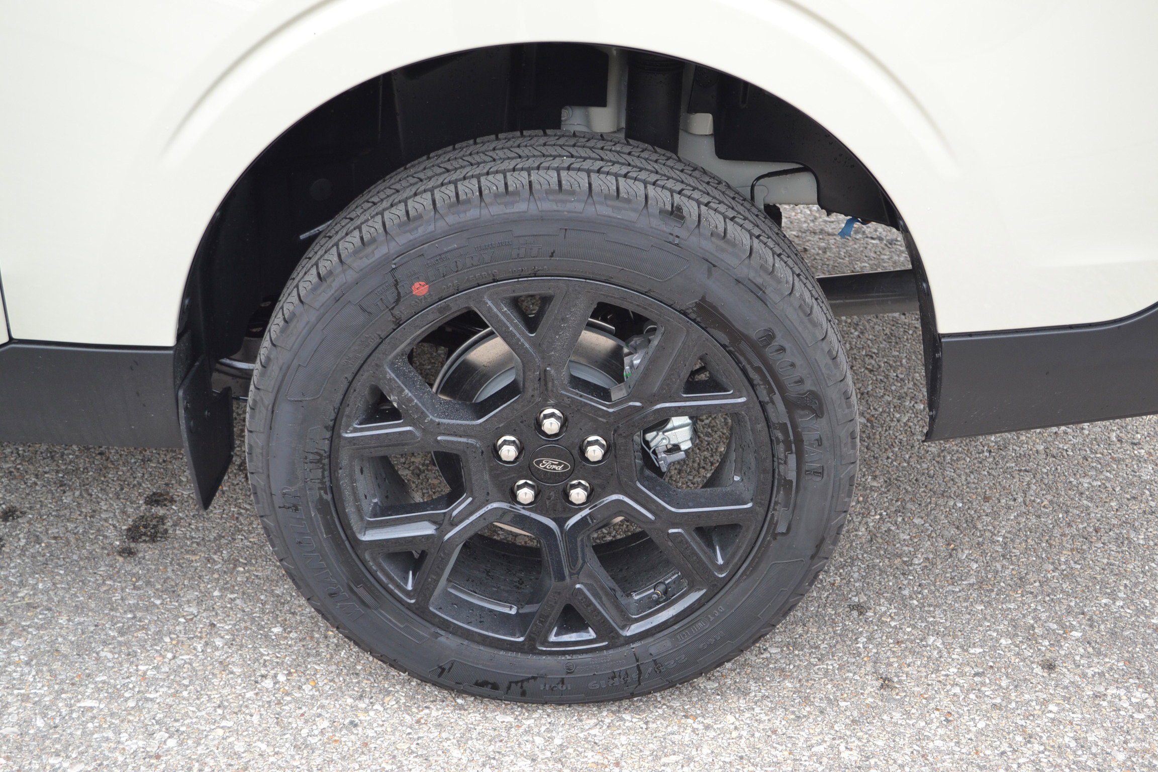 New 2025 Ford Maverick XLT w/ XLT Luxury Package image 9