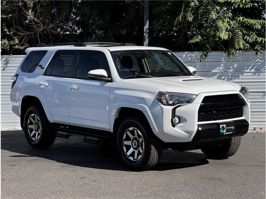 Used 2019 Toyota 4Runner TRD Off-Road Premium AWD/4WD image 8