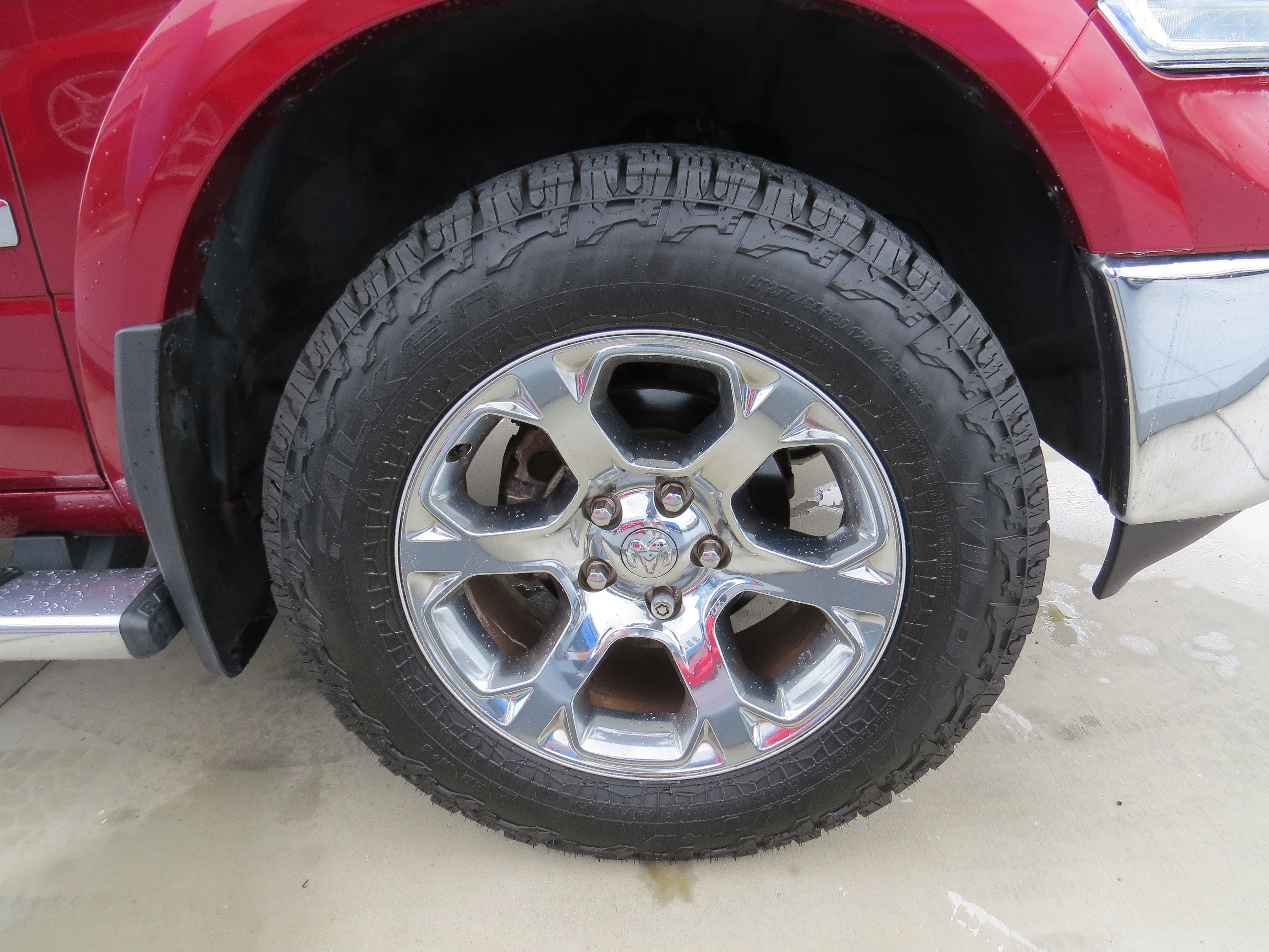 Used 2015 RAM 1500 Laramie w/ Convenience Group AWD/4WD image 9