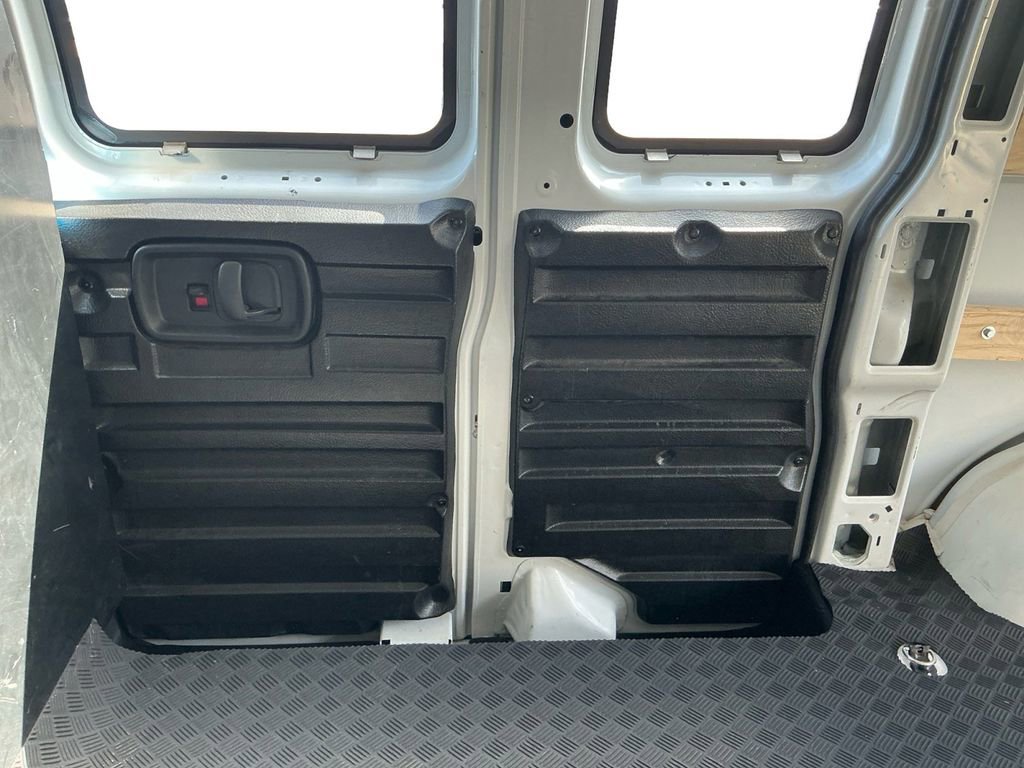 Used 2024 GMC Savana 2500 w/ Driver Convenience Package image 21