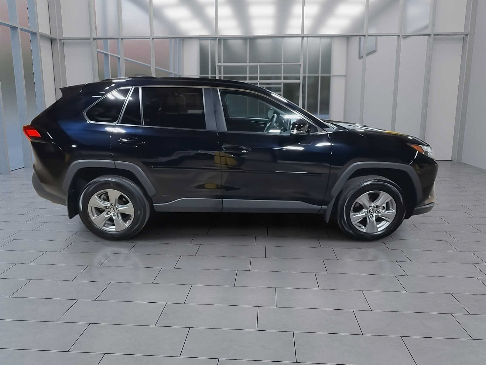 Used 2024 Toyota RAV4 XLE w/ Convenience Package AWD/4WD image 9
