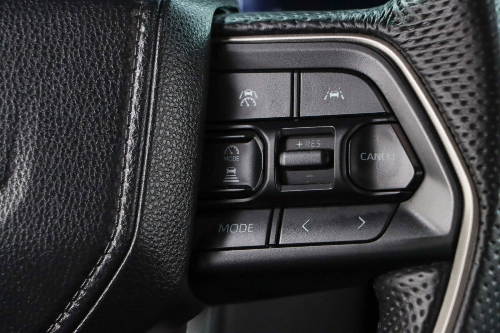 Used 2024 Toyota Tacoma TRD Off-Road AWD/4WD image 15