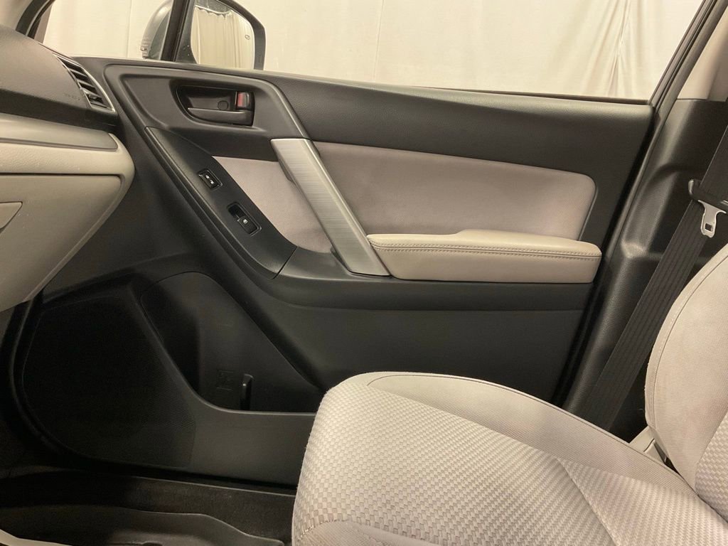 Used 2016 Subaru Forester 2.5i w/ Popular Package #2 image 20