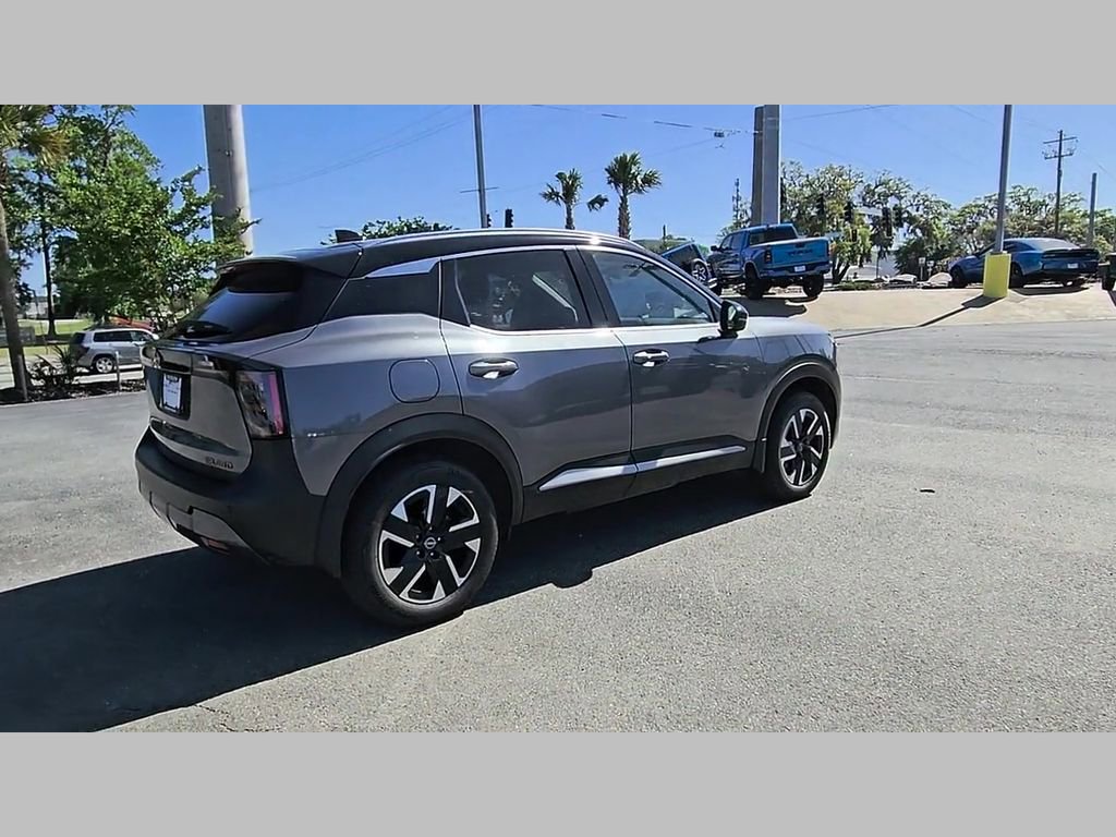 Used 2025 Nissan Kicks SR AWD/4WD image 32
