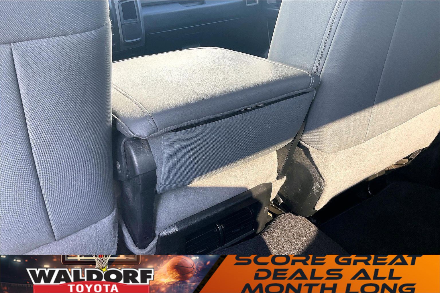 Used 2018 RAM 3500 Tradesman w/ Chrome Appearance Group image 39