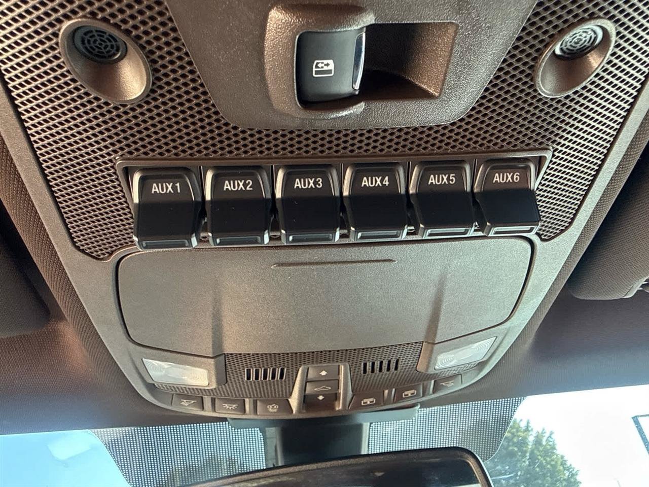 Used 2019 Ford F350 King Ranch w/ King Ranch Ultimate Package AWD/4WD image 22