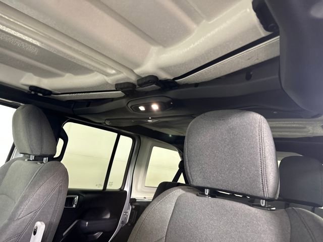 Used 2024 Jeep Wrangler Unlimited w/ Convenience Group image 12