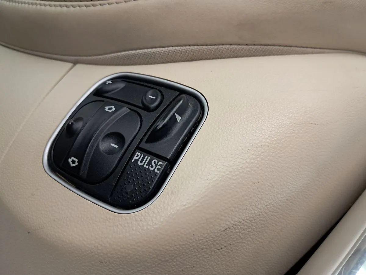 Used 2007 Mercedes-Benz SL 600 image 17